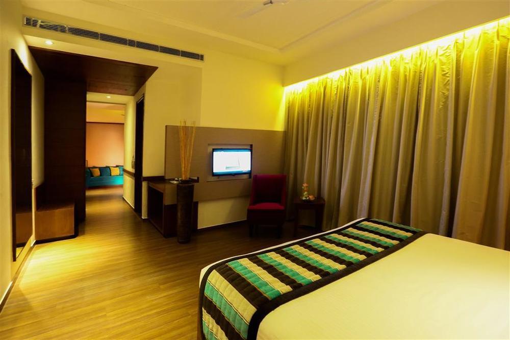Best Western Country Woods Амбала Номер фото